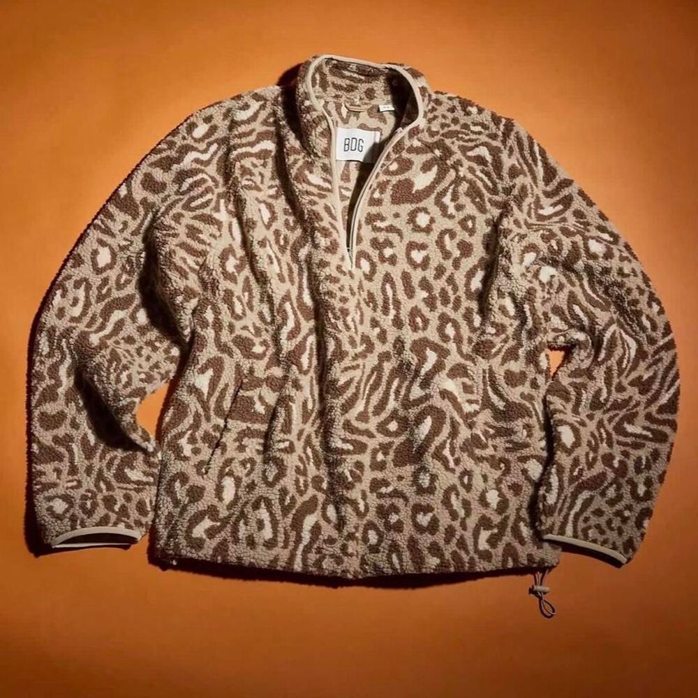 Urban Outfitters BDG Leopard Quarter Zip Sherpa Medium
